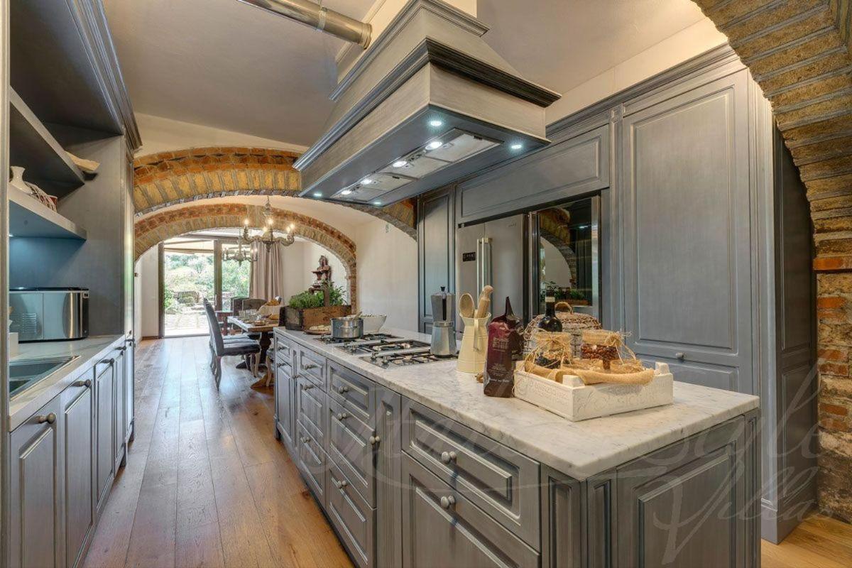 Villa Il Tinaio 潘札诺 外观 照片